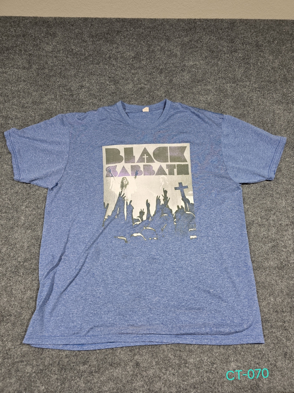 Black Sabbath Graphic Print T-Shirt Men’s XL Blue Short Sleeve Crew Neck
